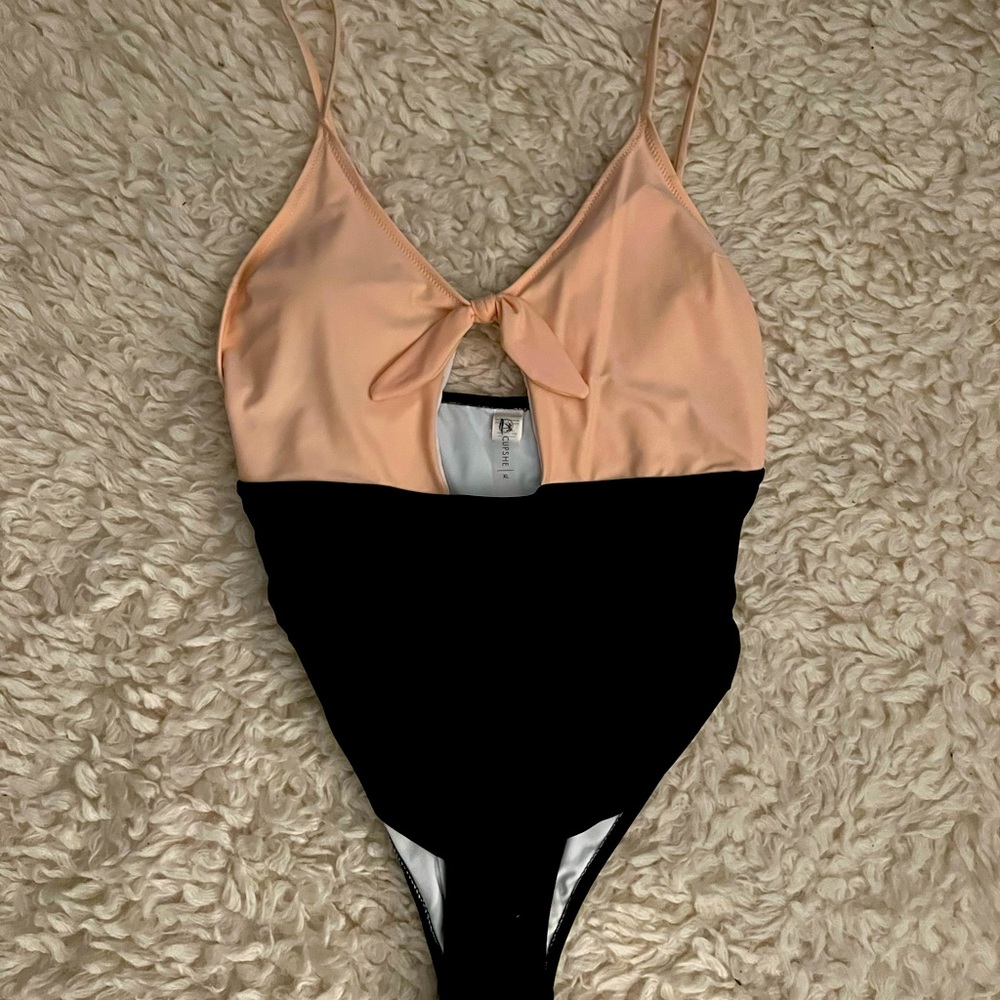 One-piece Bathing Suit
